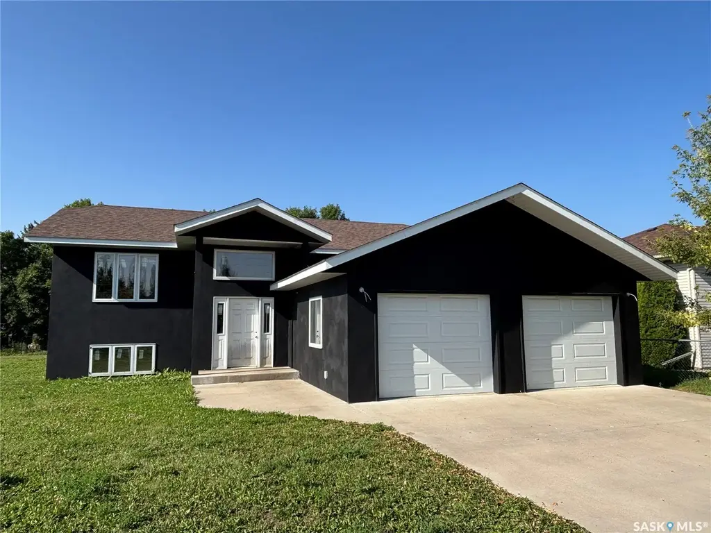 117 Carson Bay, Lampman