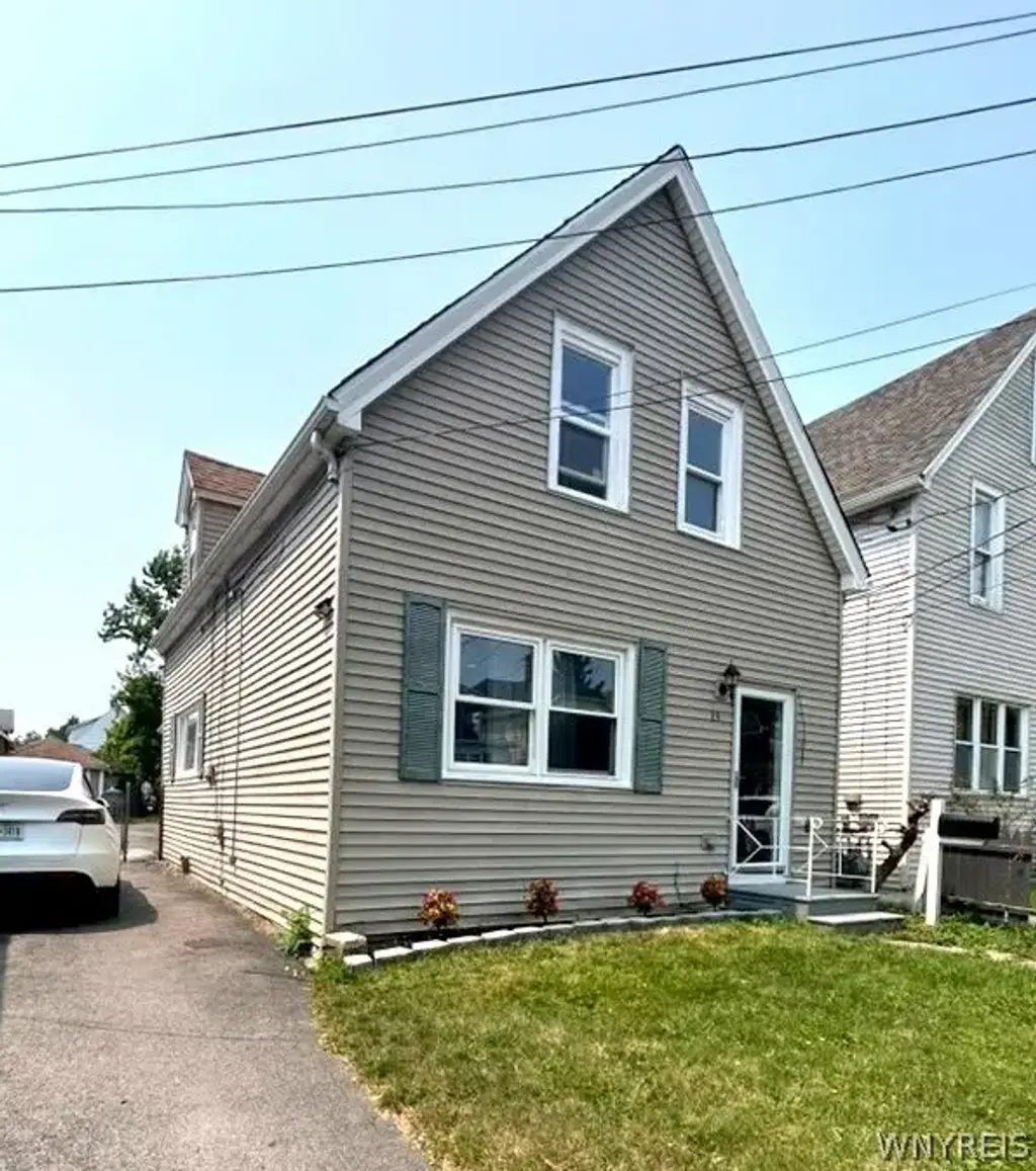 24 Euclid Avenue, Cheektowaga