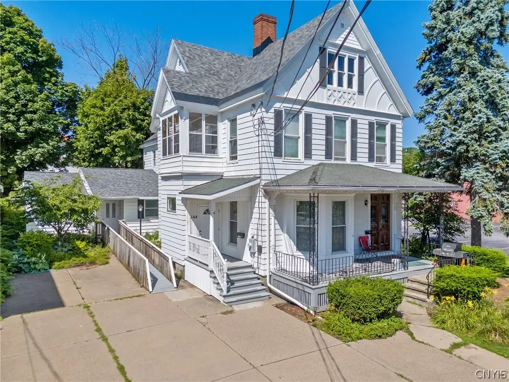 144 W 5th Street, Oswego