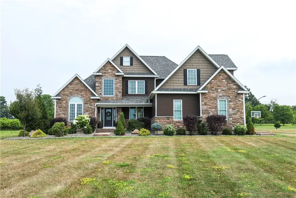 15 Fox Ridge Road, Veteran