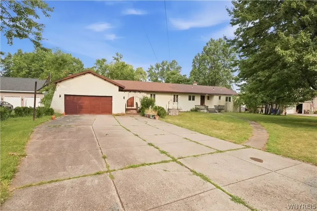 400 Ayer Road, Amherst