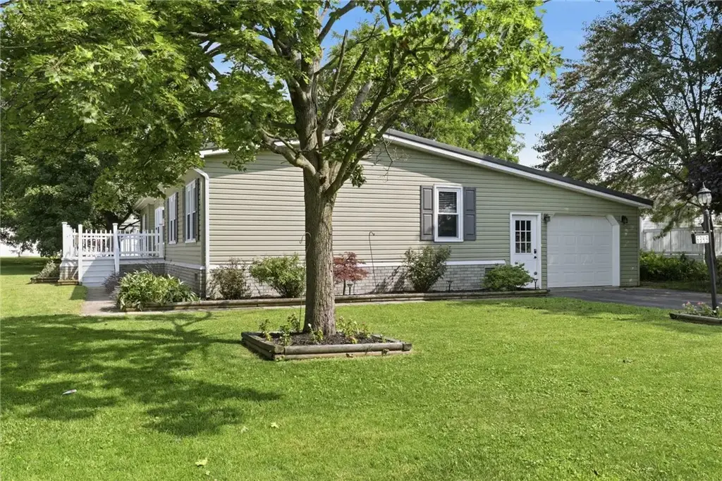 6349 Murphy Drive, Victor