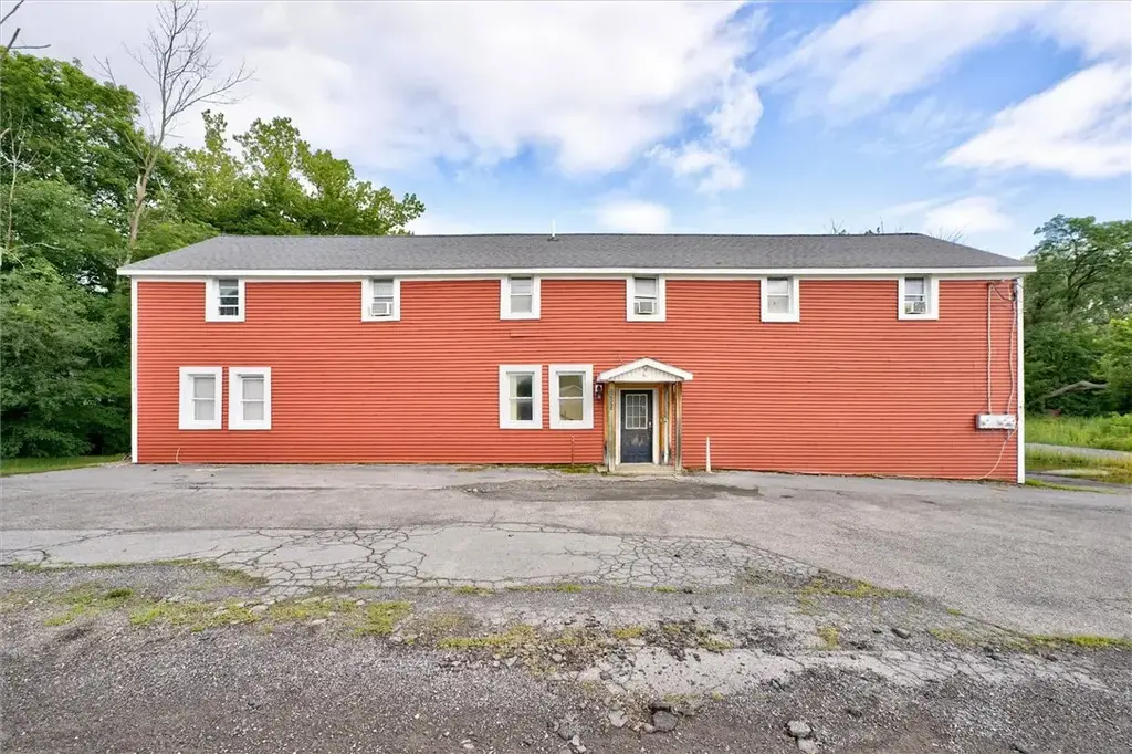 1255 Waterloo Geneva Road, Waterloo