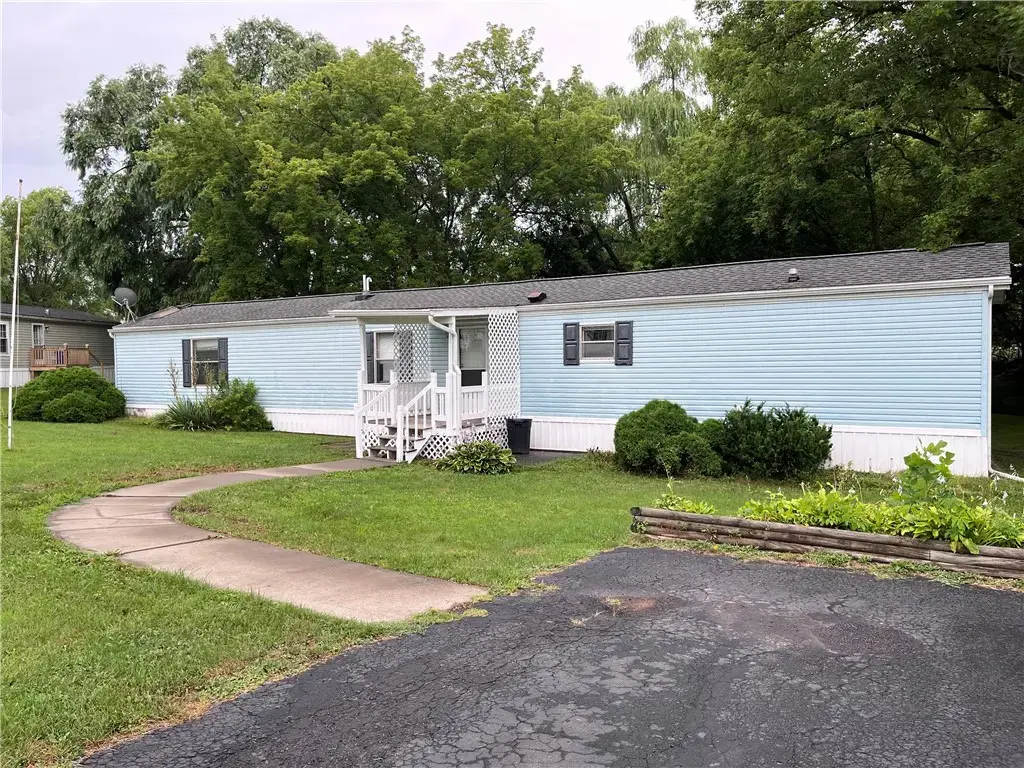 15 Arrowhead Drive, Fayette