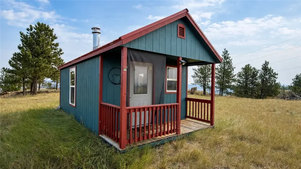 110 Snowflake Road, Roundup