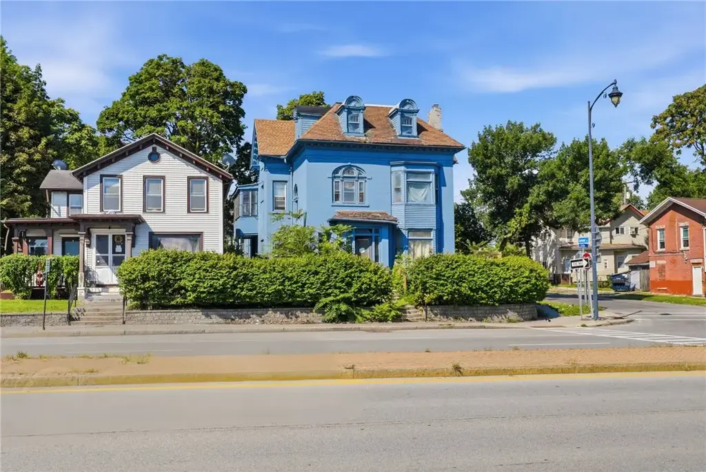 257 Lake Avenue, Rochester