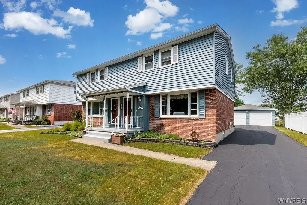 92 French Lea Road, West Seneca