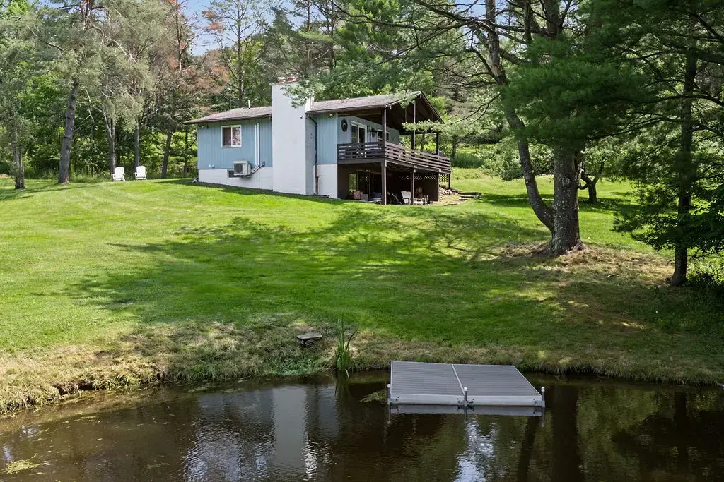 407 Winter Hollow Road, Middletown