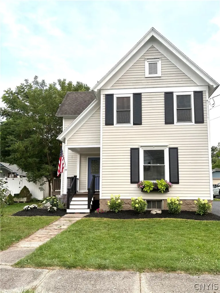 Photo of Listing #S1702969