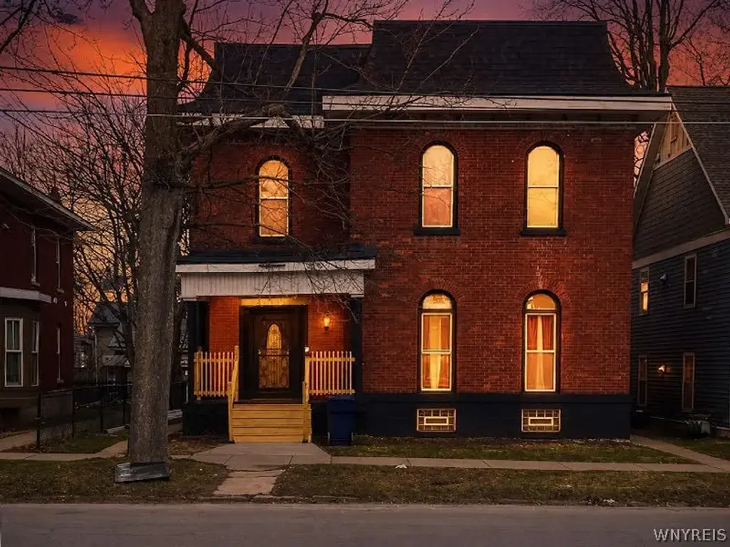 159 Genesee Street, Lockport City
