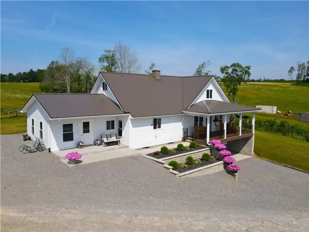 7690 Banks Road, Pike