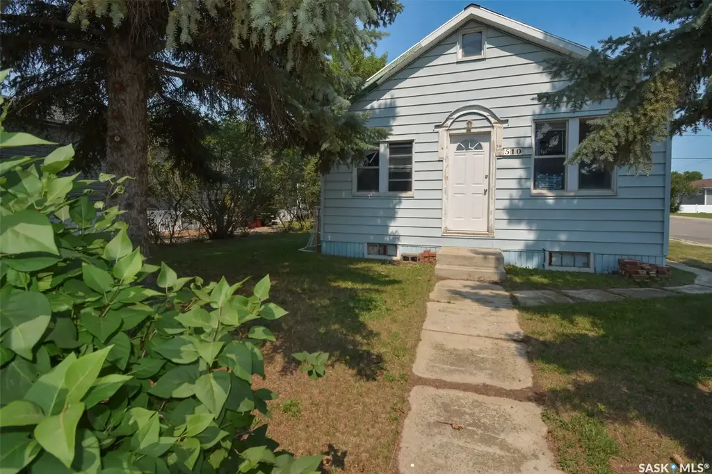 510 Assiniboia Avenue, Southey