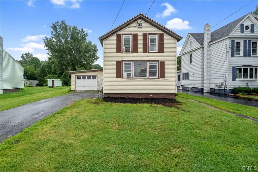 250 E Hoard Street, Watertown City
