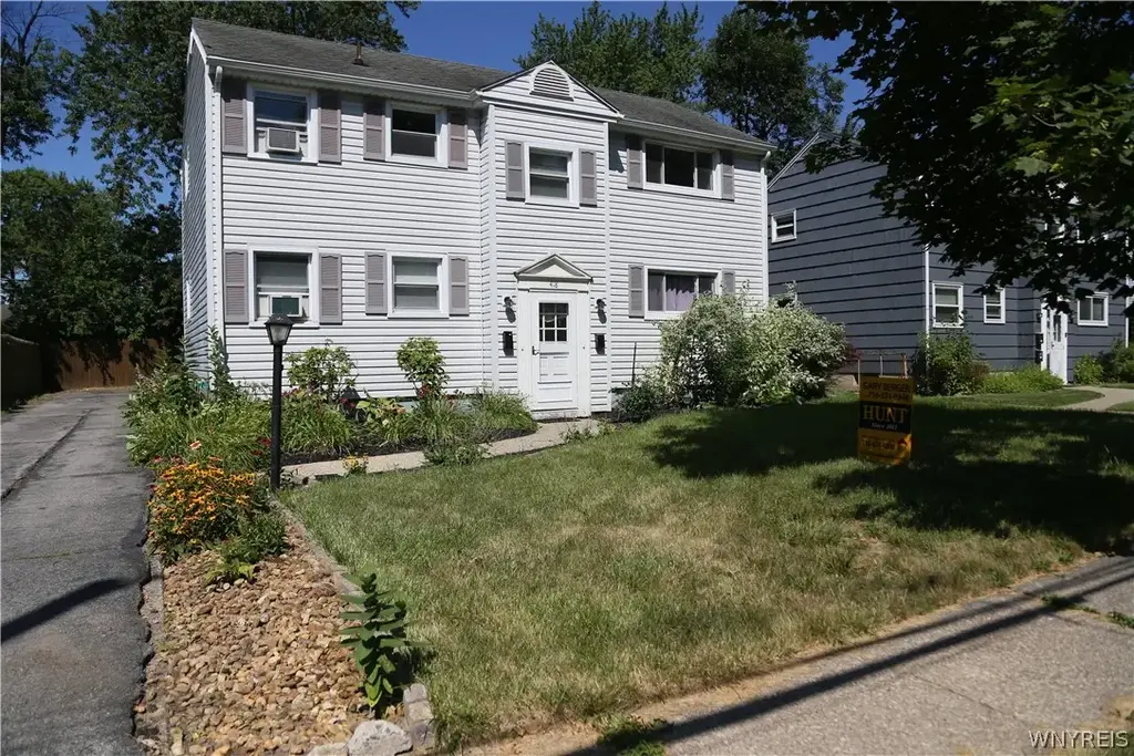 418 Springville Avenue, Amherst