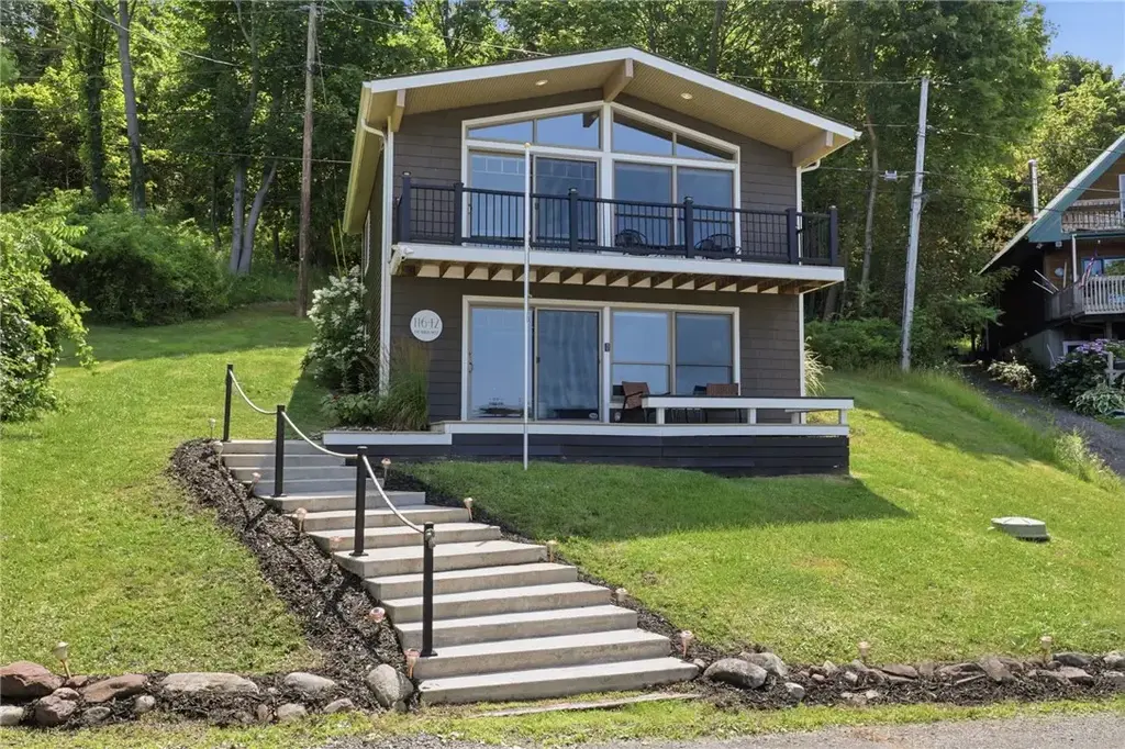 11642 Tompkins Point Road, Huron