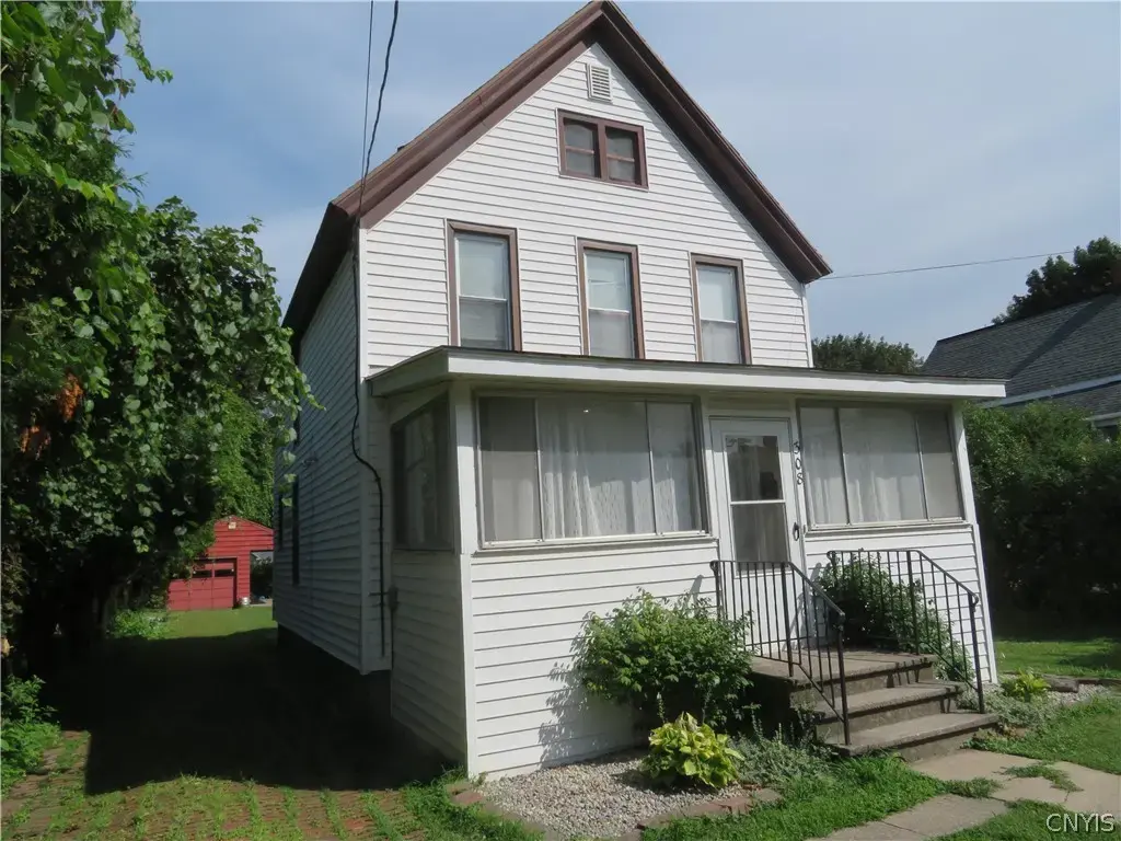 308 Hartford Place, Utica