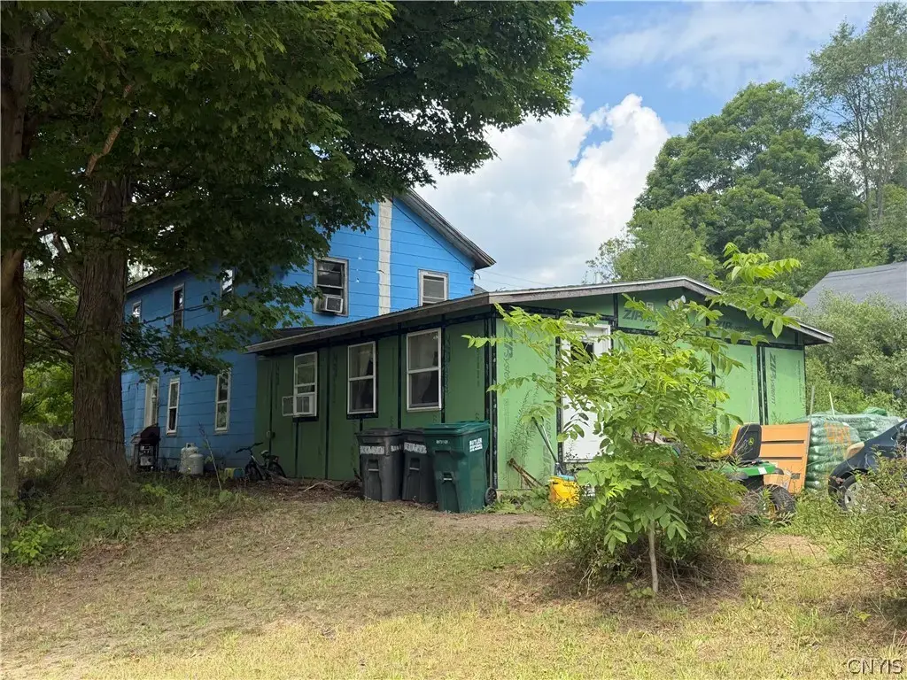 288 County Route 7, Hannibal