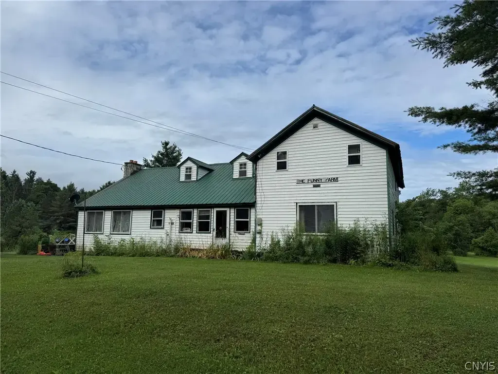 25533 County Route 93, Worth