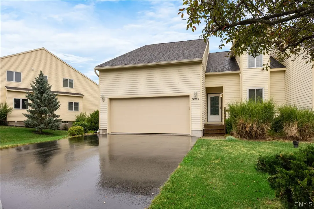 Photo of Listing #S1703138