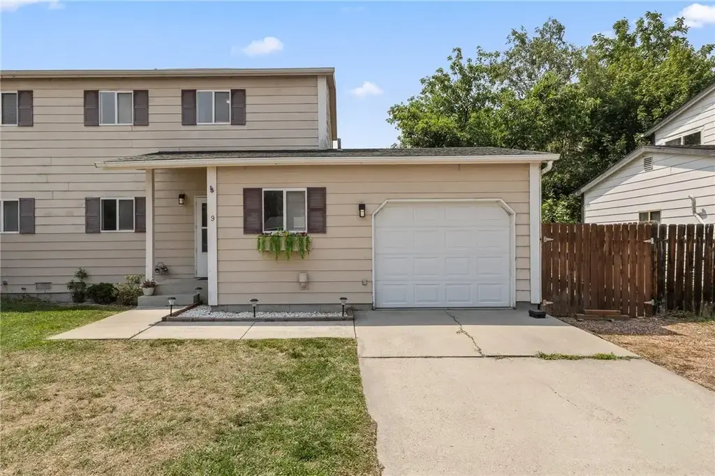 1317 Yellowstone River Road 9, Billings