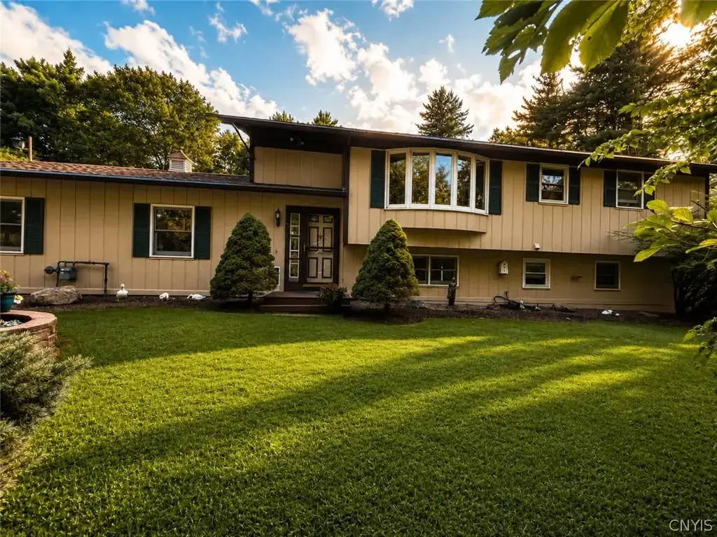 6726 Jackson Hill Road, Sullivan