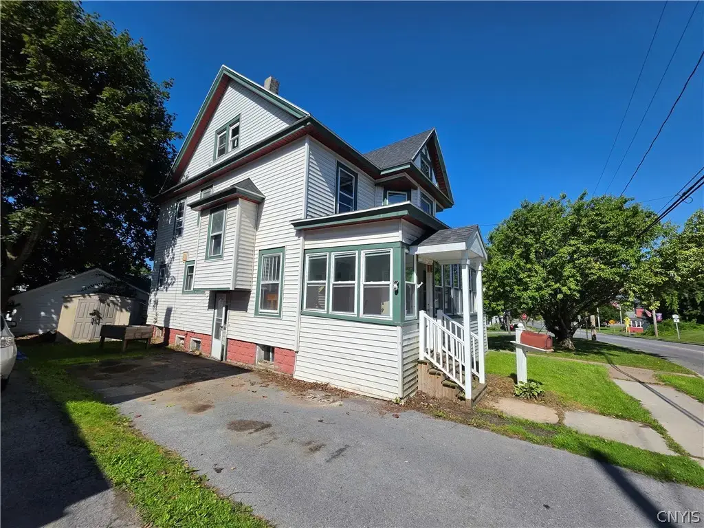 235 N School Street, Wilna