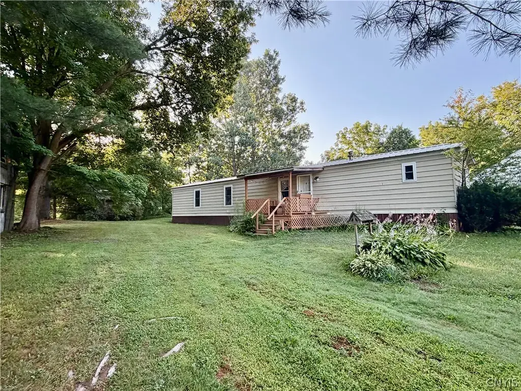 9654 Pearl Street, Croghan