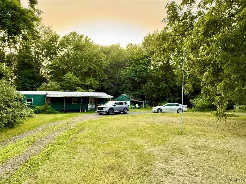 10337 Short Cut Road, Cato