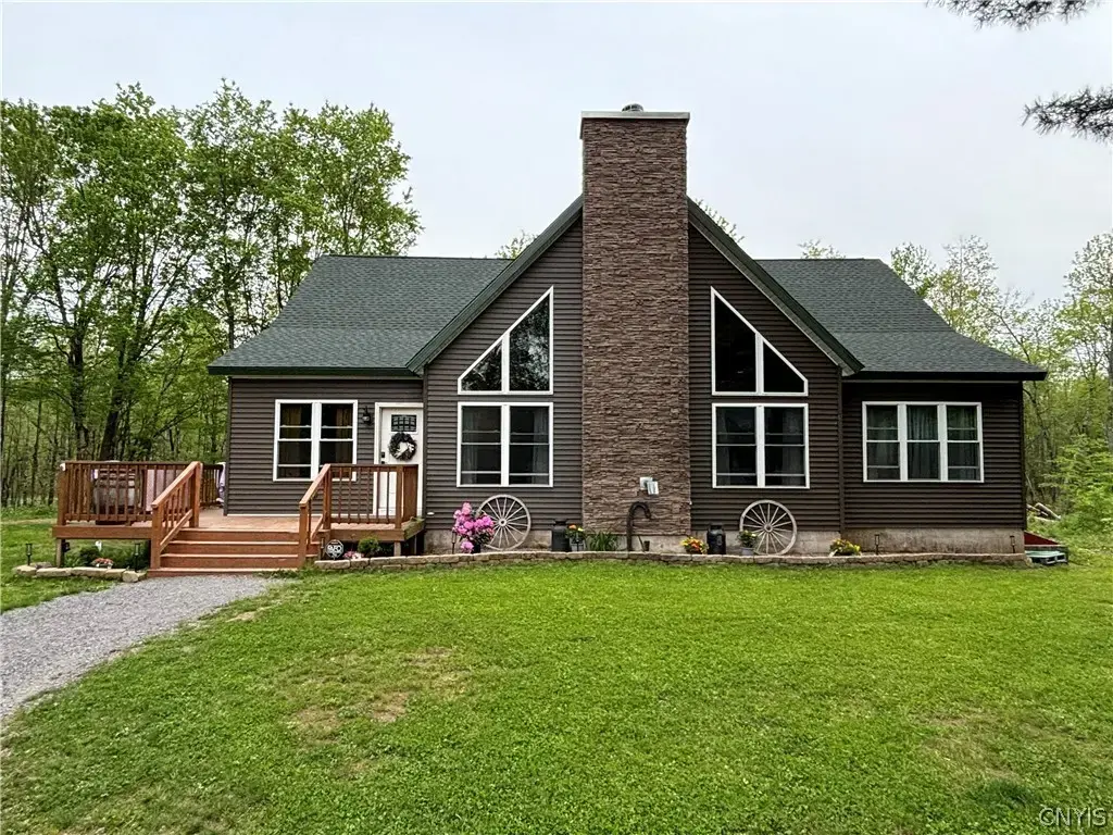 1531 State Route 13, Williamstown