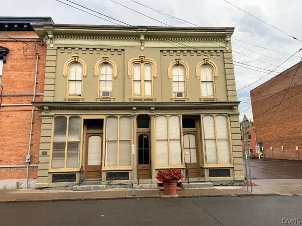 103 Center Street, Lenox