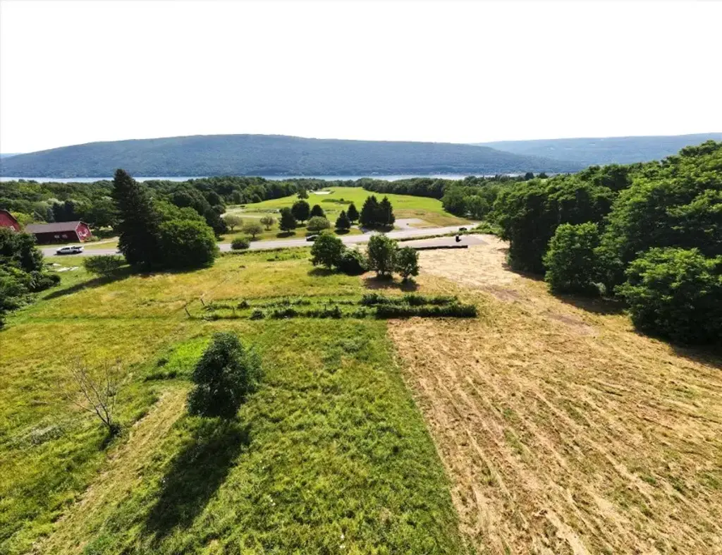 7012 County Road 12, South Bristol