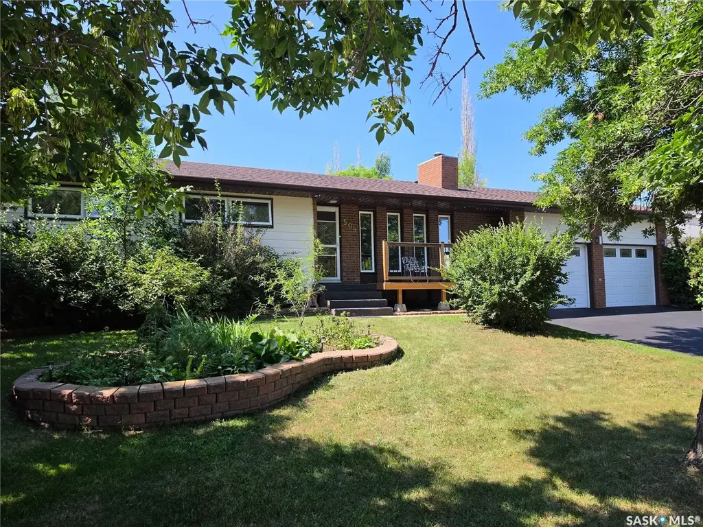 508 Mayer Street, Bruno
