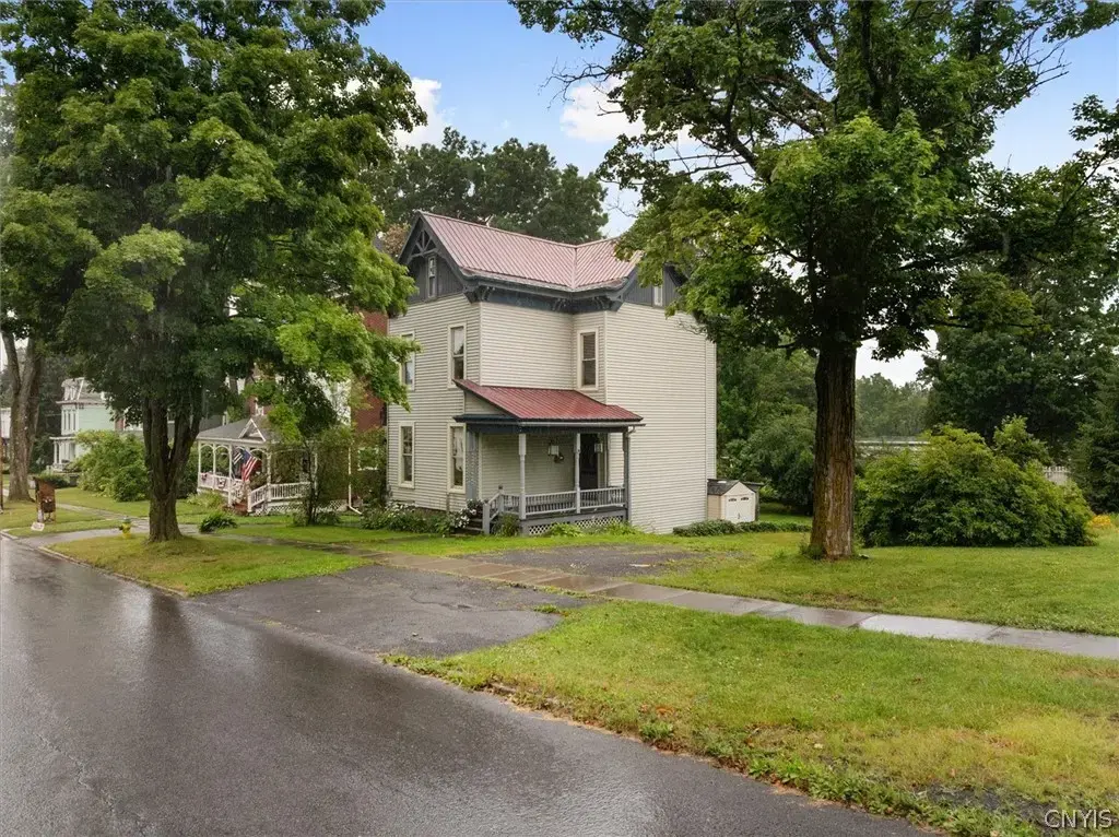 371 Putnam Street, Sangerfield