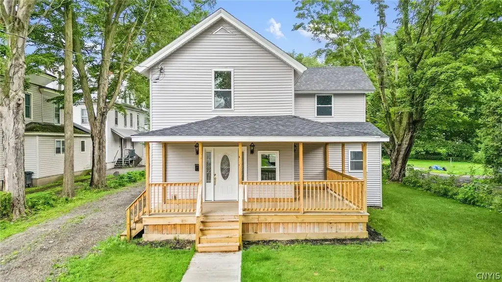 16 Park Street, Cortland