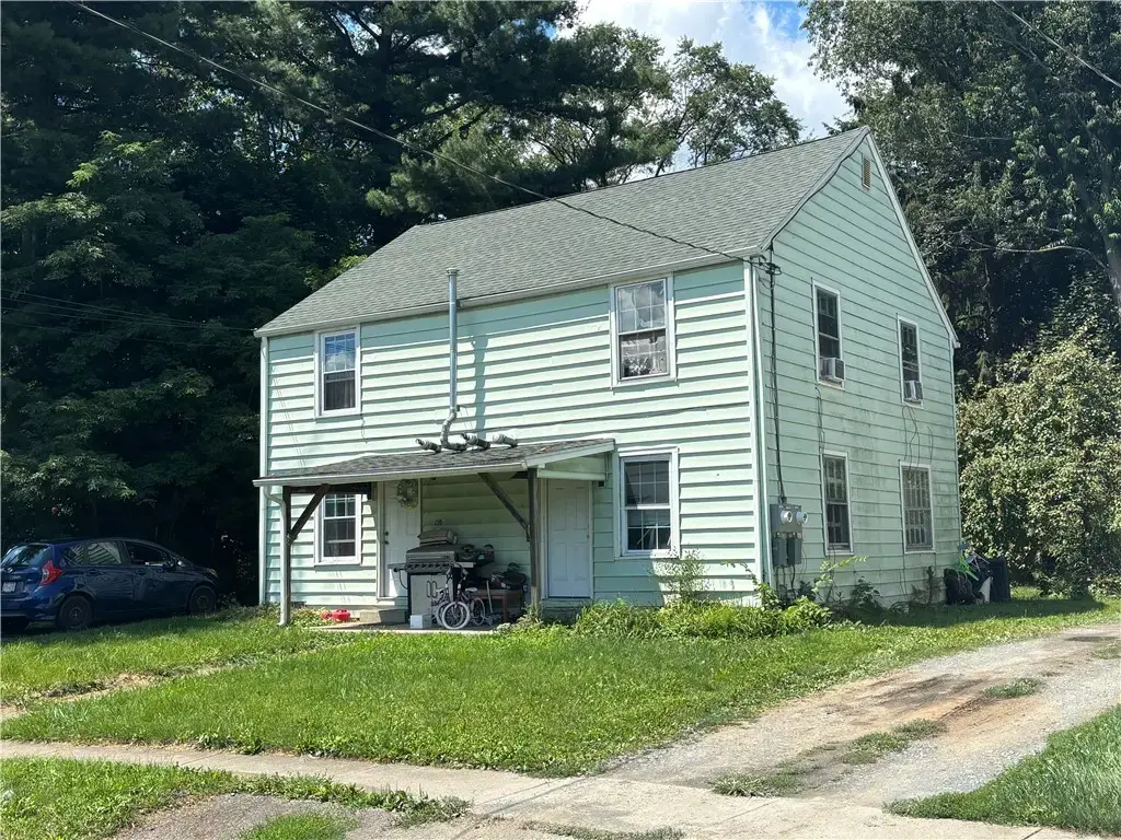 250 Allen Street, Southport