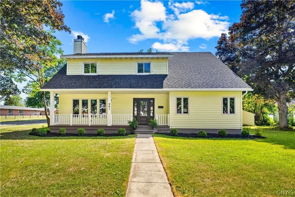 201 Maple Street, Rome