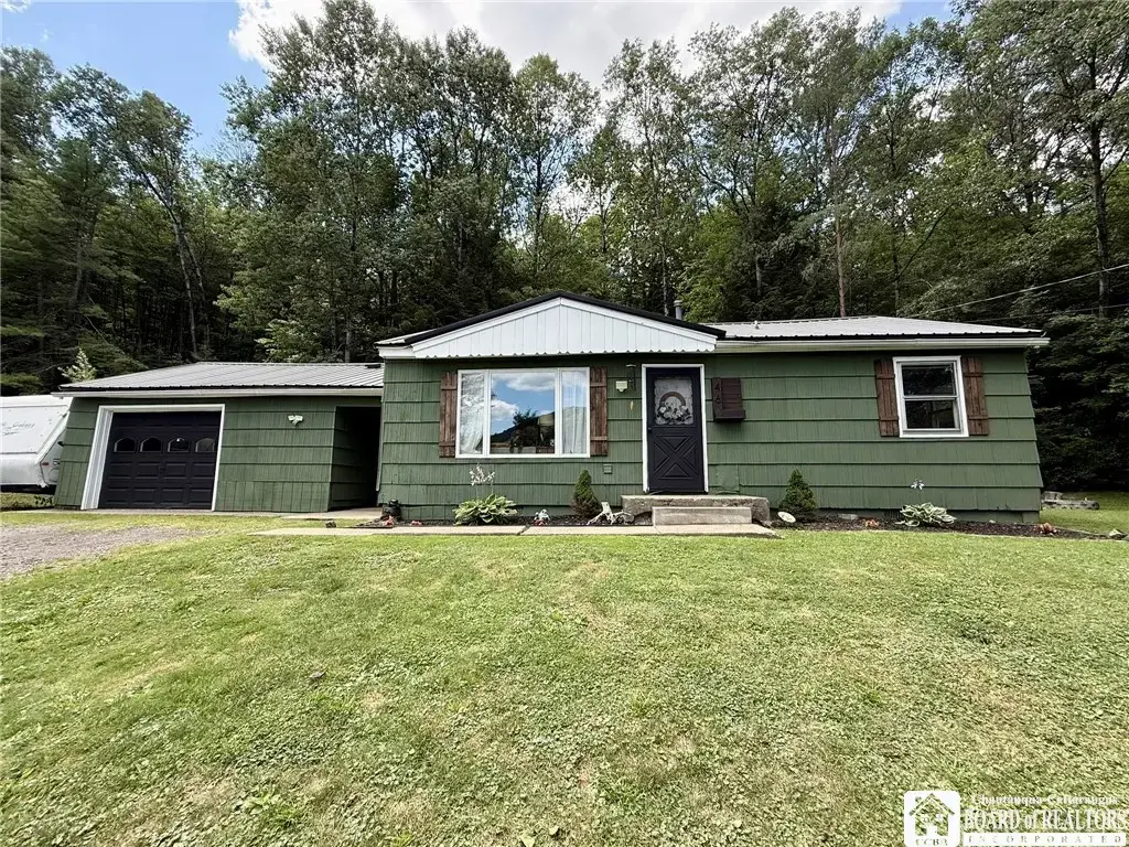 46 Chris Drive, Foster Town