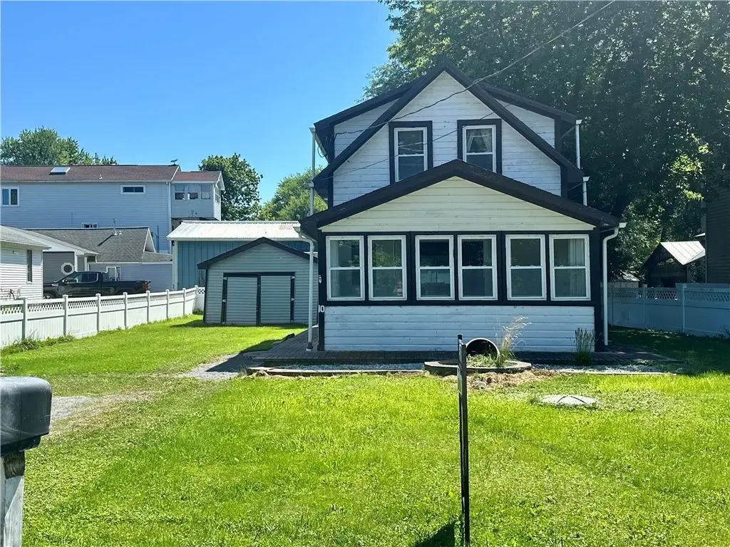 10 Hamlin Parma Townline Road, Parma