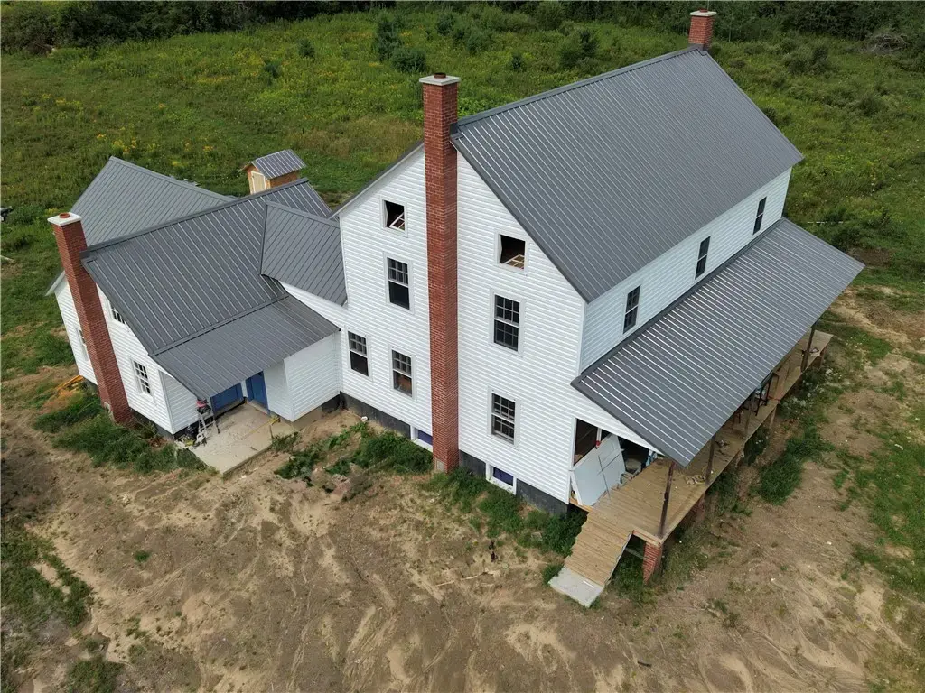 4211 State Highway 68, Lisbon