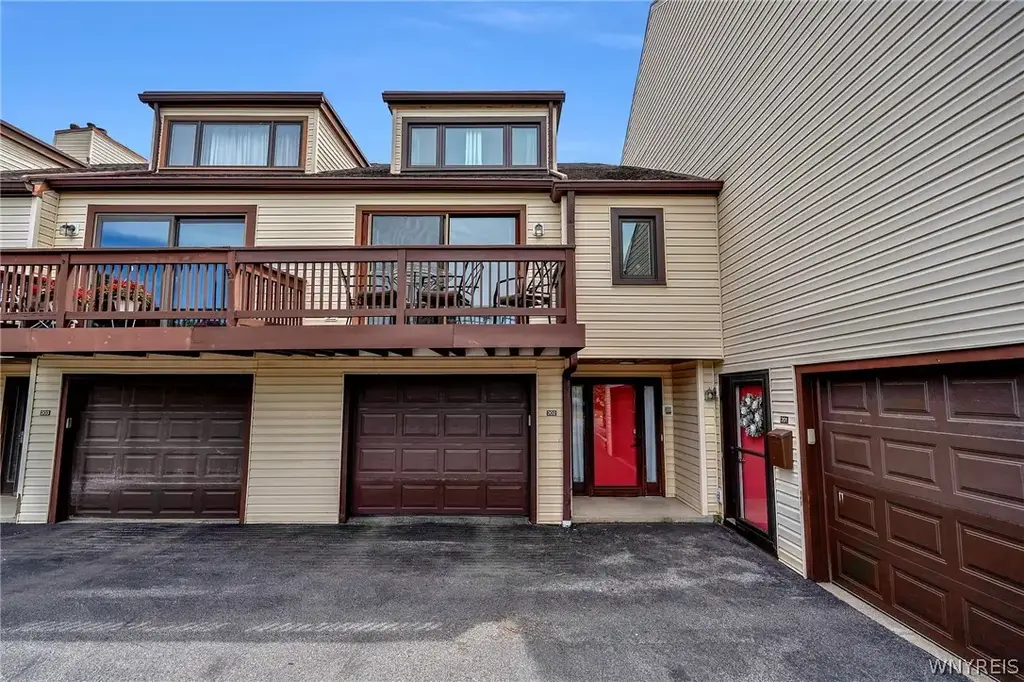 202 Old Meadow Drive # 20b, Amherst
