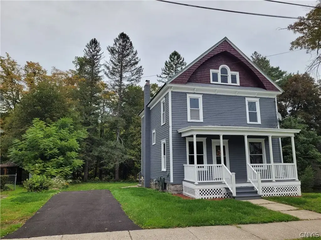 29 Van Buren Street, Manheim