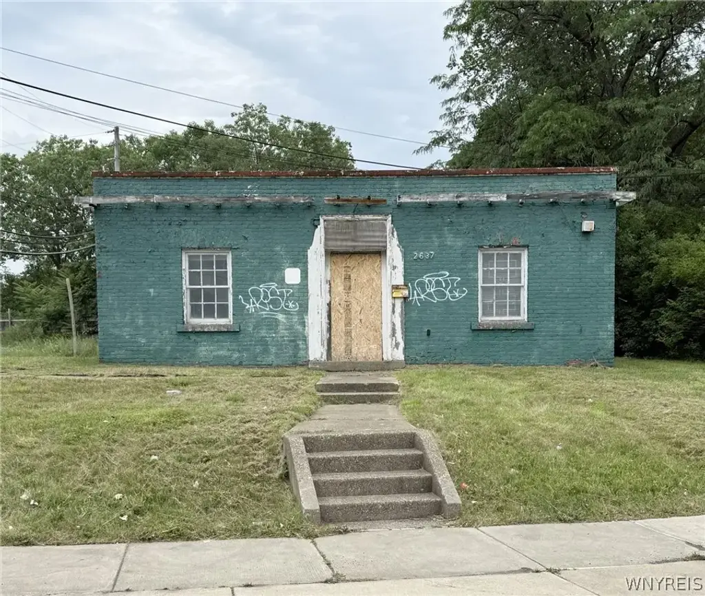 2637 Main Street, Niagara Falls