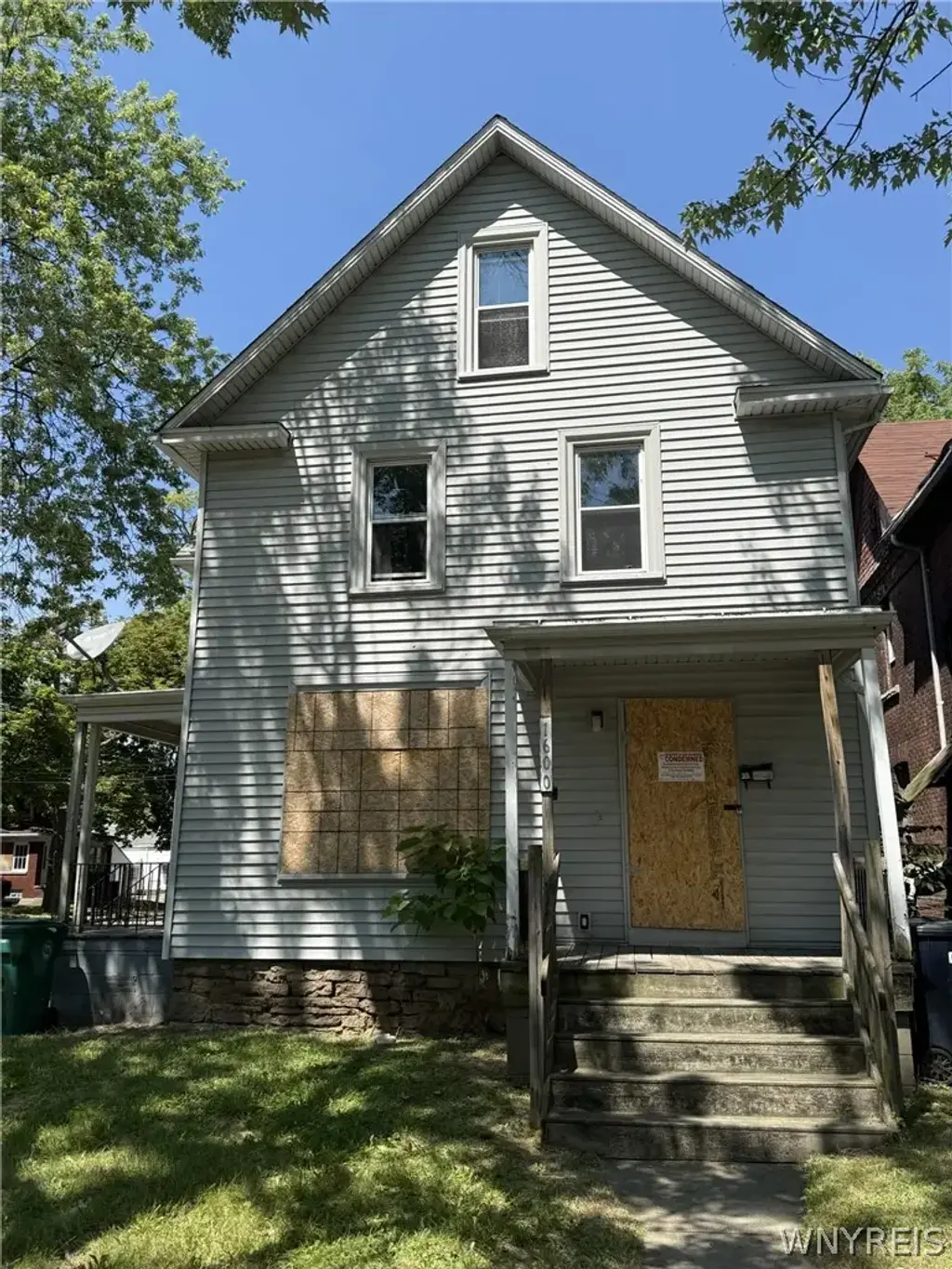 1600 Cleveland Avenue, Niagara Falls