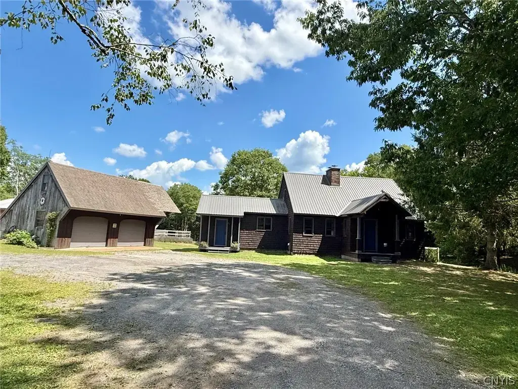 1840 County Route 17, Amboy