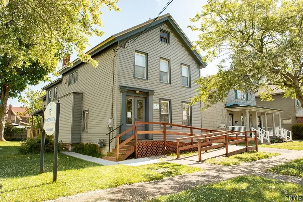 114 W Thomas Street, Rome
