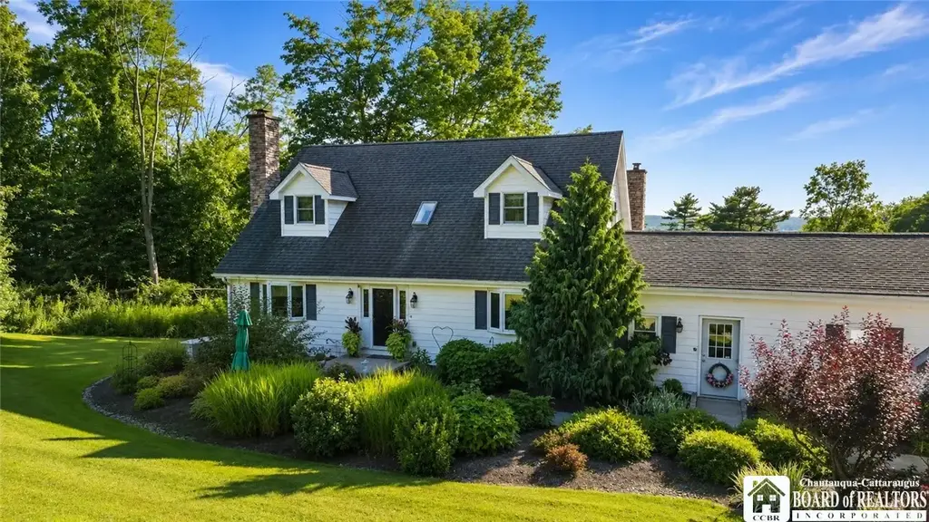 6179 Breeze Lane, Chautauqua