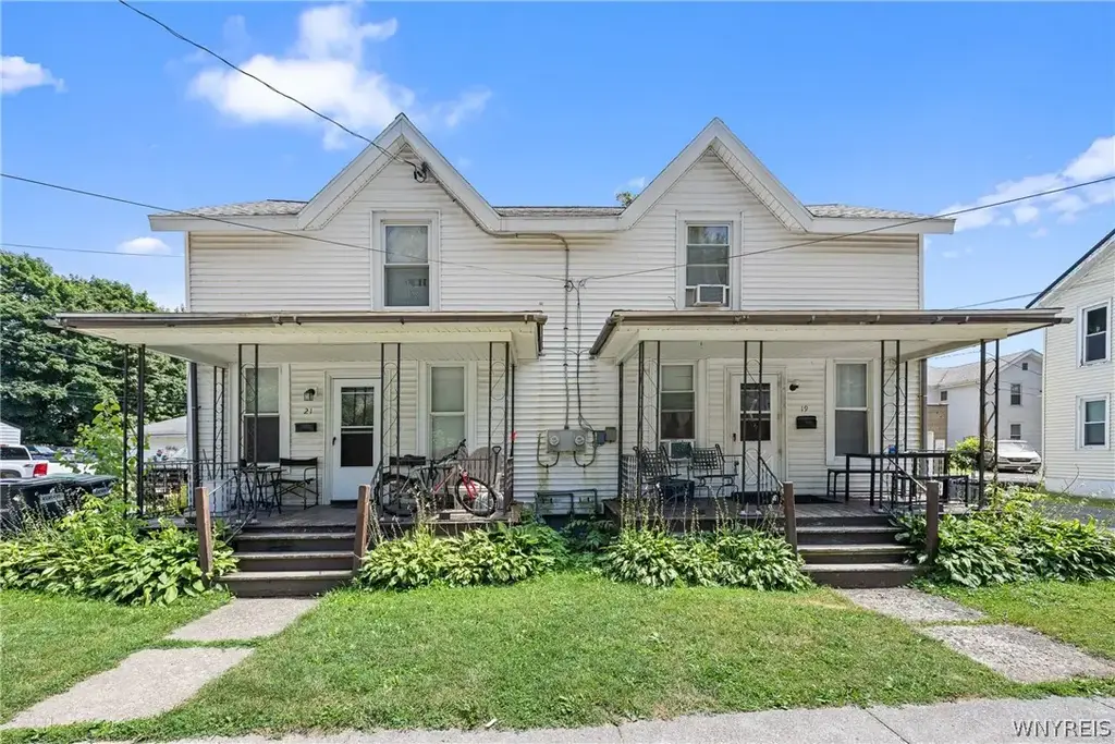 19, 21 And 25 Lambert Avenue, Pomfret