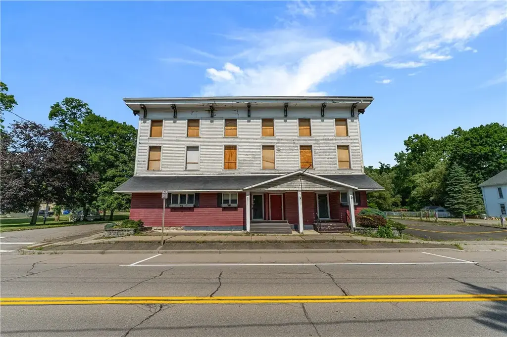 7587 Main Street, Almond