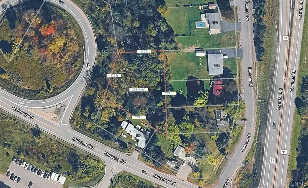 Domser Drive, Deerfield
