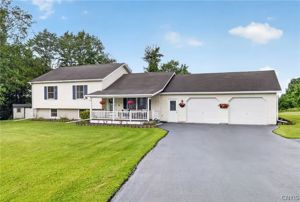 1323 Bell View Heights, Locke